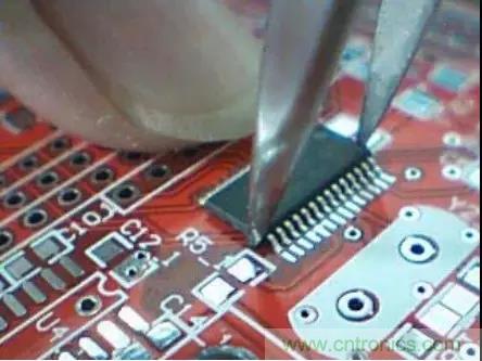 教你怎样焊接贴片IC 教你怎样焊接贴片IC