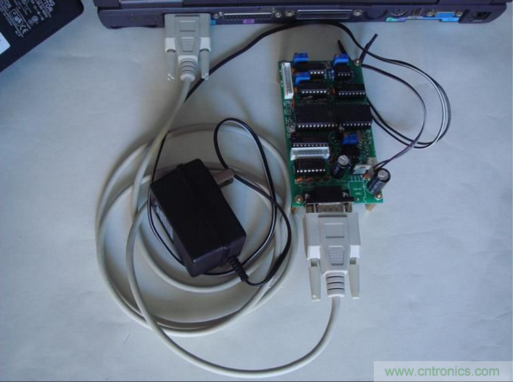 如何使用数模转换器？