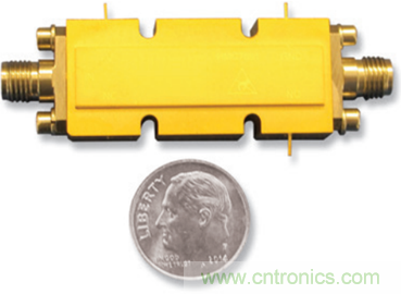 宽带高动态范围限幅放大器