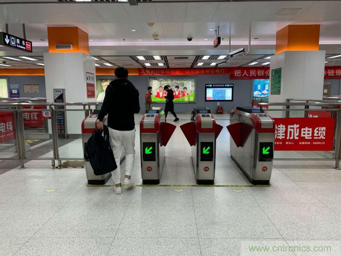 飞腾斩获IC设计成就两项大奖  年营收有望突破10亿