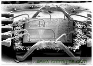 如何降低电路&ldquo;热回路&rdquo;影响，实现低 EMI 高效电源器件设计