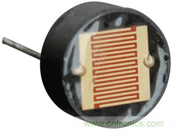 你有没有试过用仪表放大器测量两个光源的相对强度？