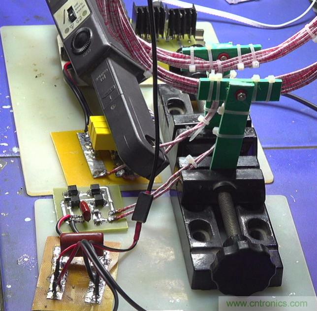 使用LCC补偿方案的无线电能传输