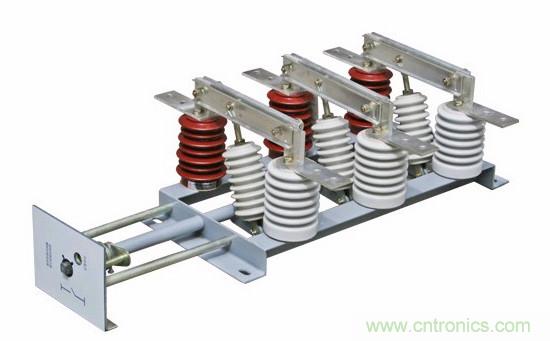 高压断路器的操作结构有哪几种？和隔离开关有什么区别？