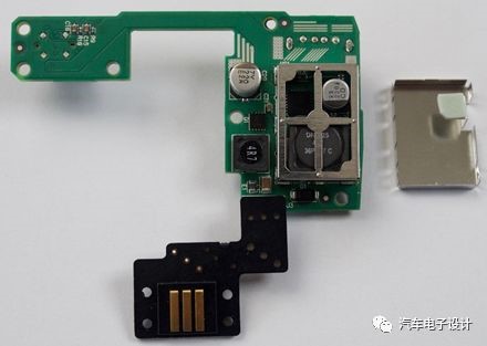 奔驰E级USB充电?？椴鸾獗ǜ? width=