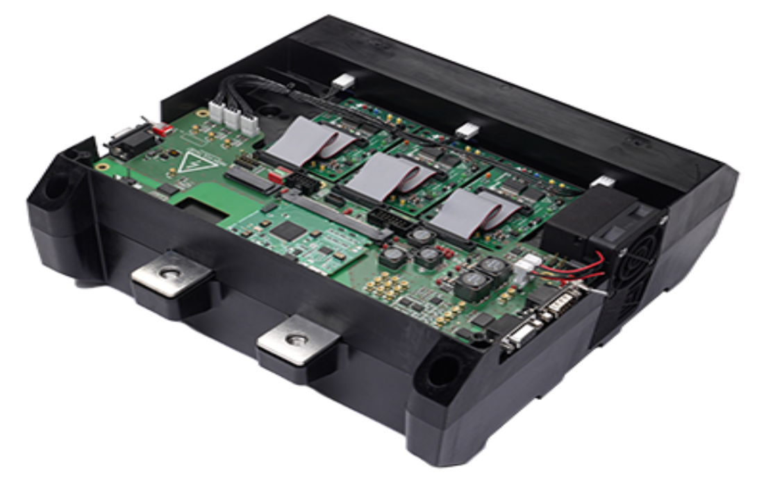 大功率、高性能汽车类 SiC 牵引逆变器参考设计