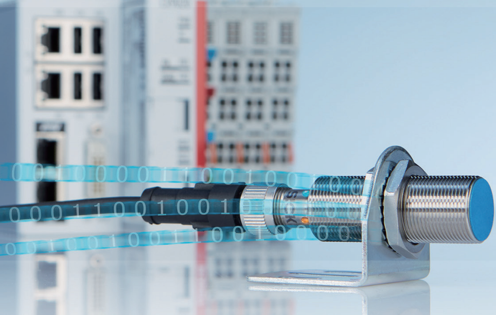 无需更换/拆除设备，这个直接将智能带入边缘的技术是？