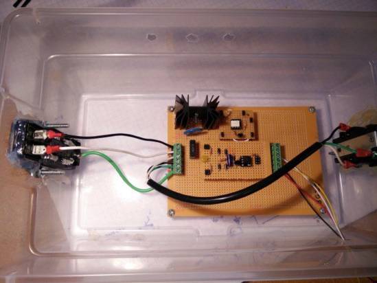 用微控制器控制交流电源