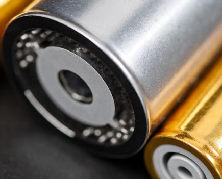 如何判断薄膜电容的质量好坏？从参数到实测的全面指南